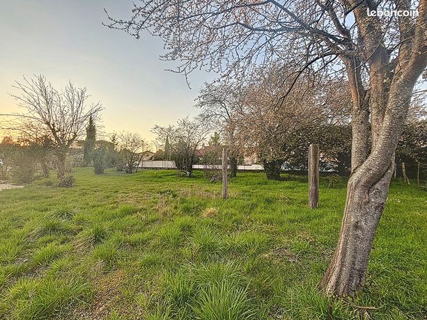  قطعة أرض في Saint-Maurice-de-Gourdans, France 657متر مربع رقم 313429