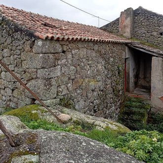 3 bedrooms House in Mesquitela, Portugal No. 186376