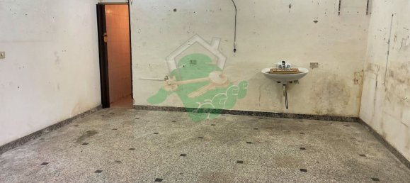 20m² Commercial property in Foggia, Italy No. 13955 2