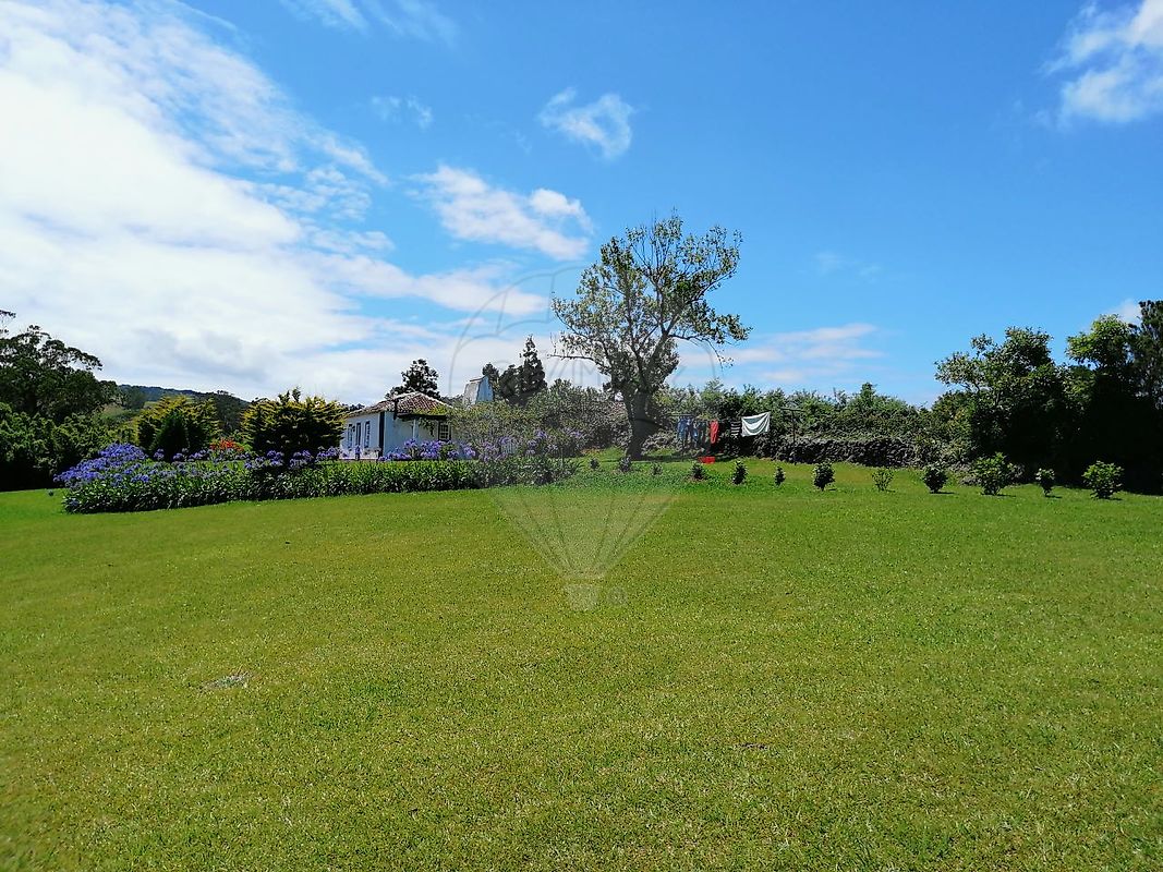 Casa de 2 dormitorios en Vila do Porto, Portugal No. 45029