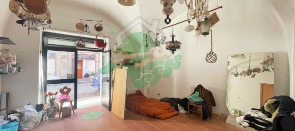  عقار تجاري في Foggia, Italy 31متر مربع رقم 187753 2