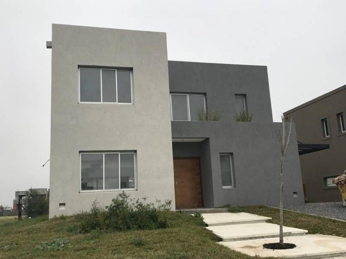 4 bedrooms House in Tigre, Argentina No. 54664