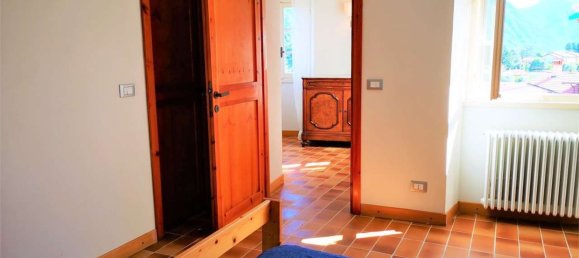 10 rooms House in Tremezzina, Italy No. 2324 5