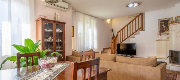 Villa de 4 habitaciónes en Magnago, Italy No. 35950 18