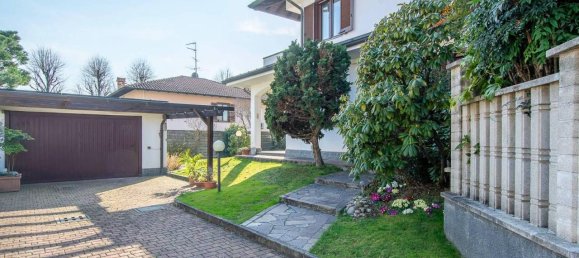 Villa de 4 habitaciónes en Magnago, Italy No. 35950 10