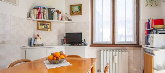 Villa de 4 habitaciónes en Magnago, Italy No. 35950 25