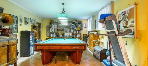 Villa de 4 habitaciónes en Magnago, Italy No. 35950 48