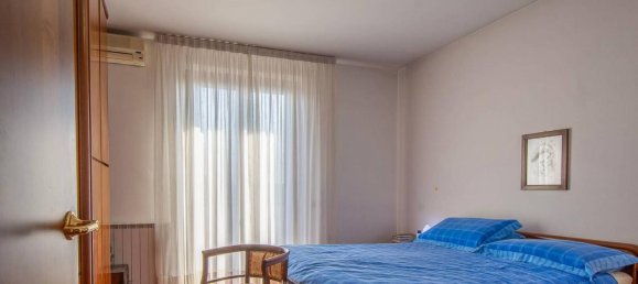 Villa de 4 habitaciónes en Magnago, Italy No. 35950 30