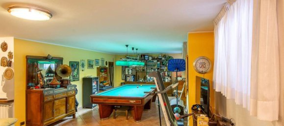 Villa de 4 habitaciónes en Magnago, Italy No. 35950 47