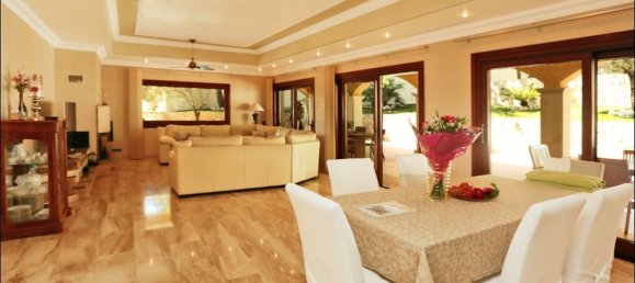 6 bedrooms Villa in El Toro, Spain No. 14787 3