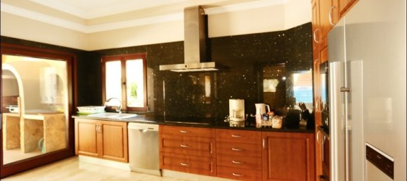 6 bedrooms Villa in El Toro, Spain No. 14787 4