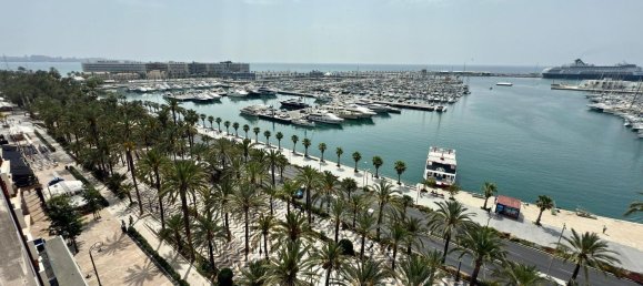 4 bedrooms Apartment in Alicante, Spain No. 147801 3