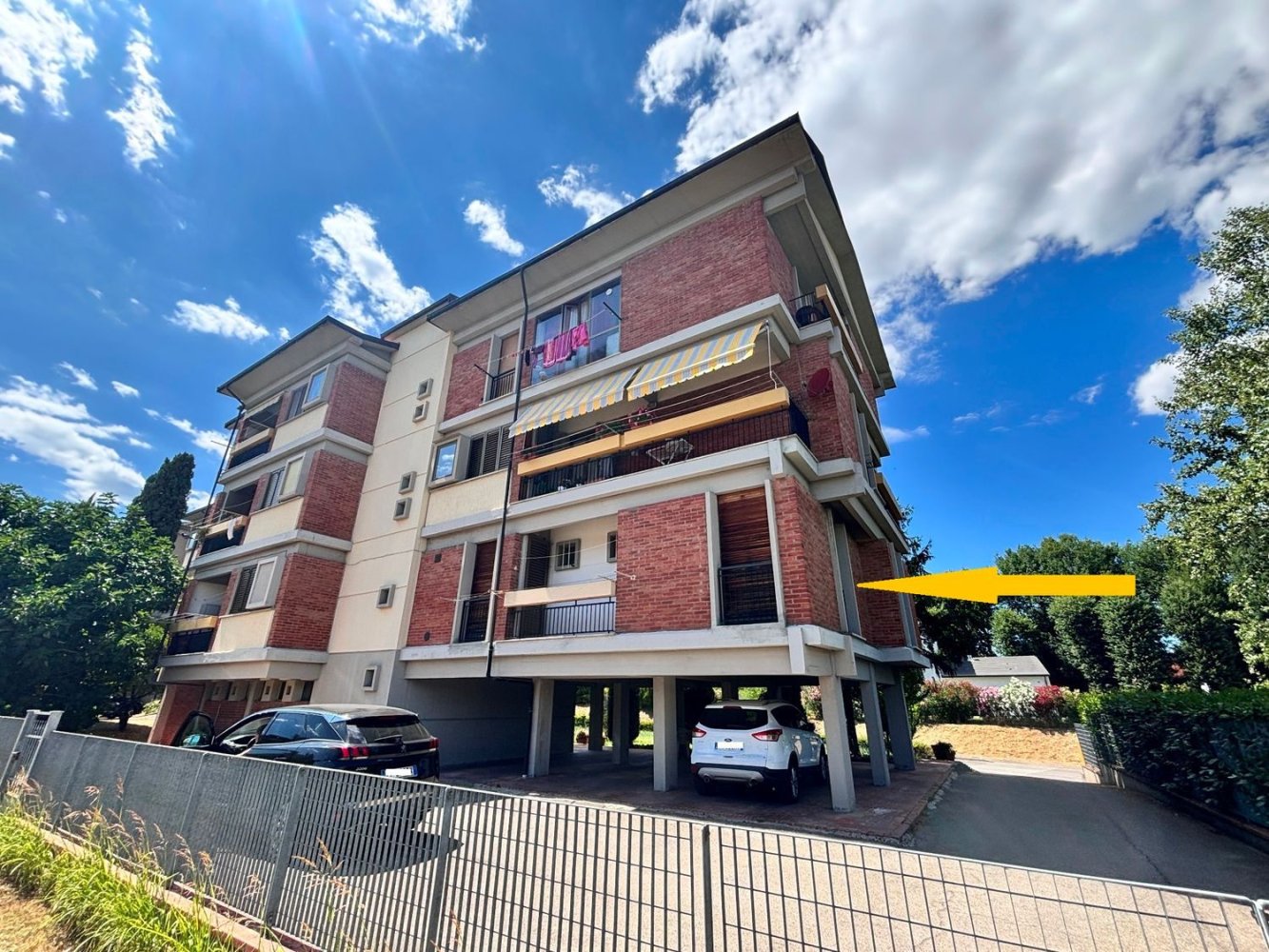 Apartamento de 5 dormitorios en Civitella in Val di Chiana, Italy No. 354973