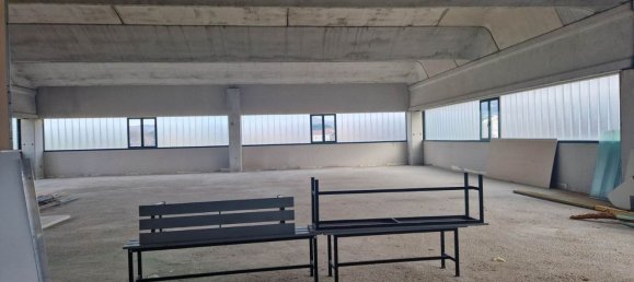 Lagerhaus in Assisi, Italy 330m², Nr. 156363 6