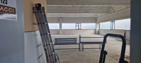 Lagerhaus in Assisi, Italy 330m², Nr. 156363 5