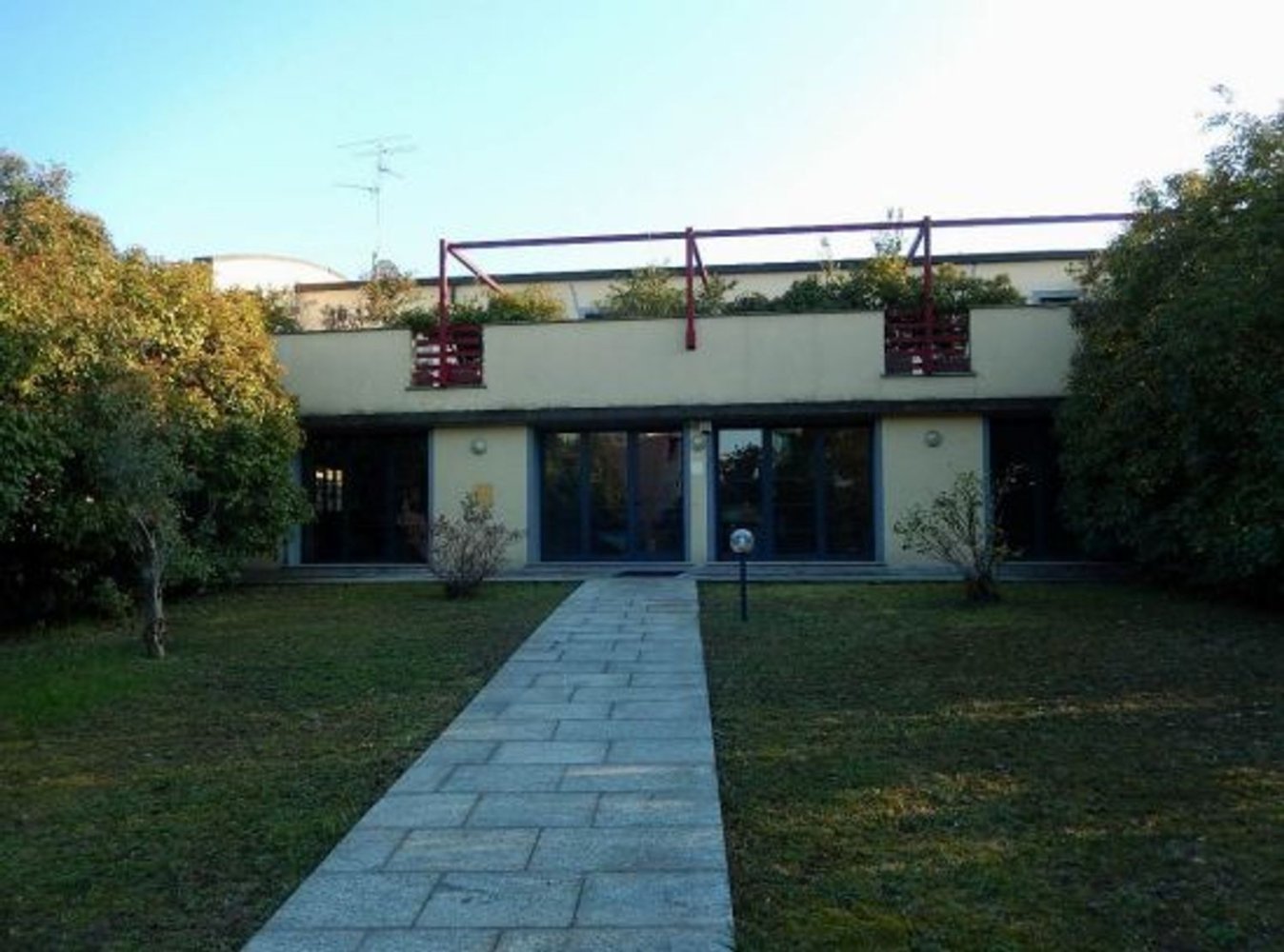 Villa de 4 habitaciónes en Milan, Italy No. 244721