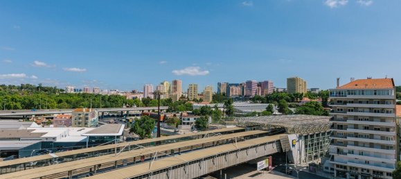 3 bedrooms Apartment in Lisbon, Portugal No. 9734 46