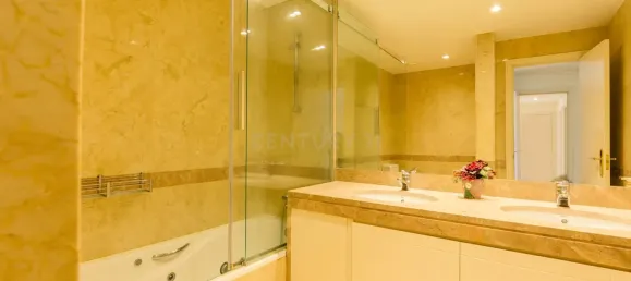 3 bedrooms Apartment in Lisbon, Portugal No. 9734 28