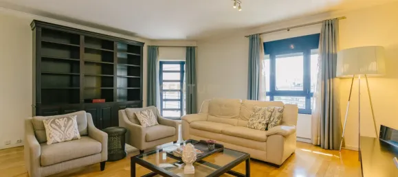 3 bedrooms Apartment in Lisbon, Portugal No. 9734 4