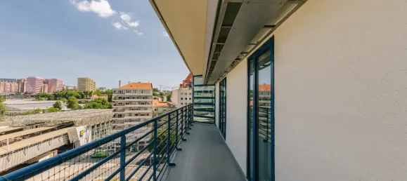 3 bedrooms Apartment in Lisbon, Portugal No. 9734 35
