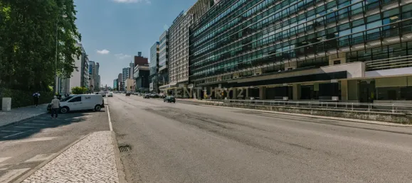 3 bedrooms Apartment in Lisbon, Portugal No. 9734 38