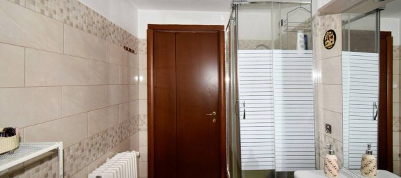 3 bedrooms Apartment in Vanzago, Italy No. 320590 16