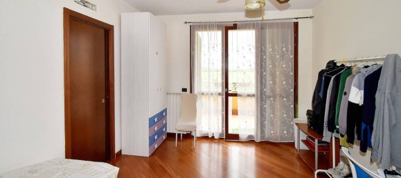 3 bedrooms Apartment in Vanzago, Italy No. 320590 28