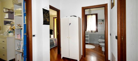 3 bedrooms Apartment in Vanzago, Italy No. 320590 19