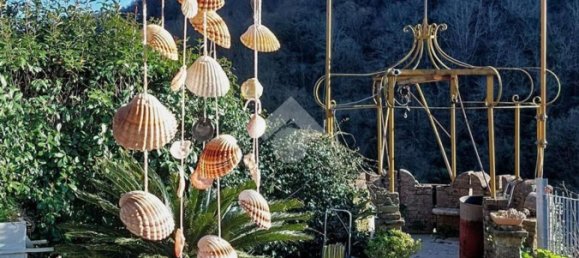 6 rooms House in Ne, Italy No. 130201 12