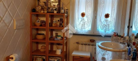 6 rooms House in Ne, Italy No. 130201 27