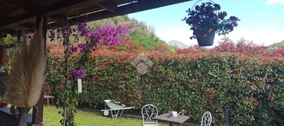 6 rooms House in Ne, Italy No. 130201 2