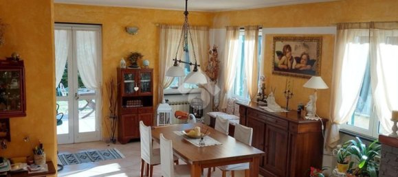 6 rooms House in Ne, Italy No. 130201 15