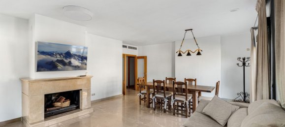 3 bedrooms Penthouse in Marbella, Spain No. 185436 10