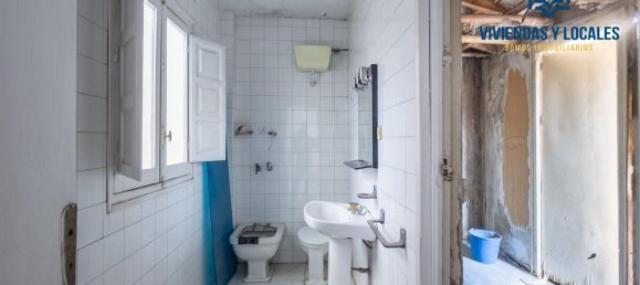 Apartamento de 6 dormitorios en Granada, Spain No. 71104 5