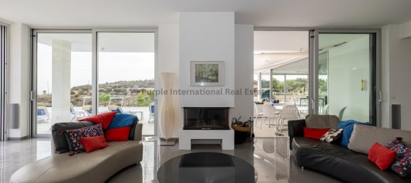 Villa de 5 dormitorios en Maroni, Cyprus No. 25667 9