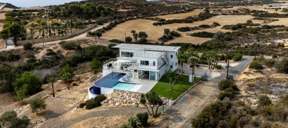 Villa de 5 dormitorios en Maroni, Cyprus No. 25667 18
