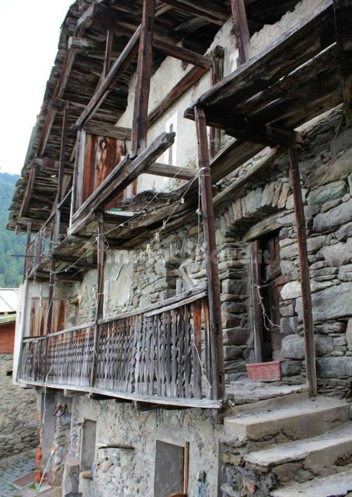 5 rooms House in Torgnon, Italy No. 339754