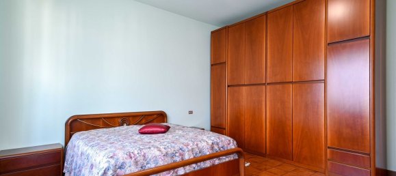 4 rooms Apartment in Casnigo, Italy No. 122548 8