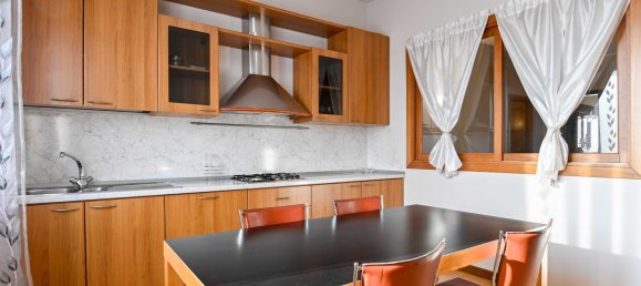 4 rooms Apartment in Casnigo, Italy No. 122548 3