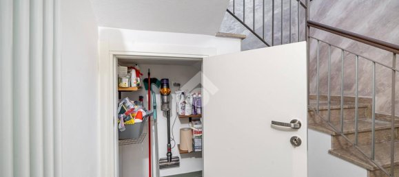 2 bedrooms House in Minerbio, Italy No. 352991 2