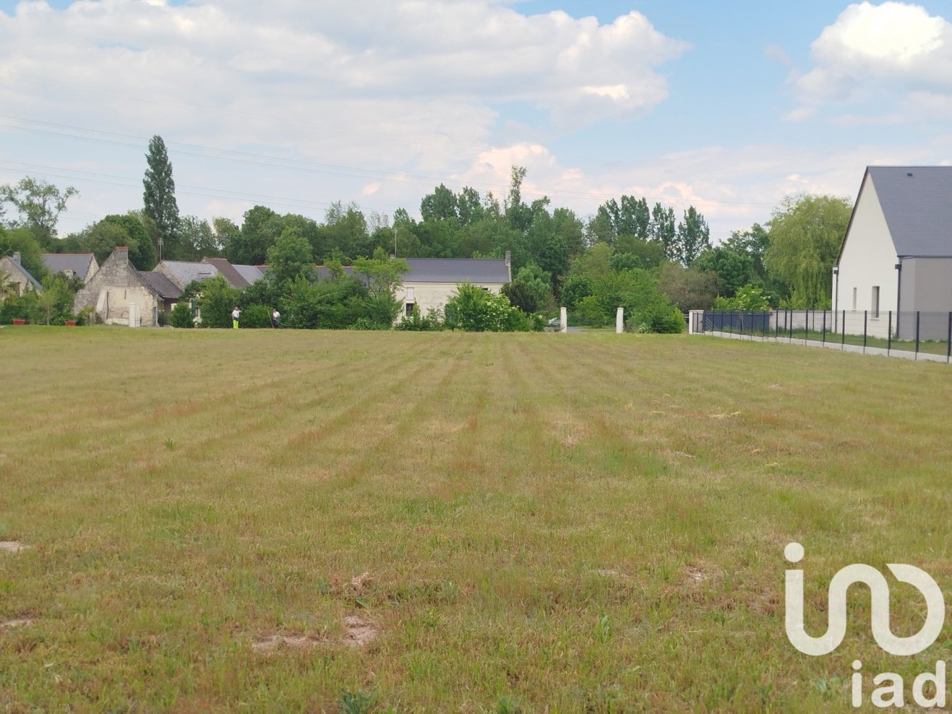 Terrain à Huismes, France No. 228964