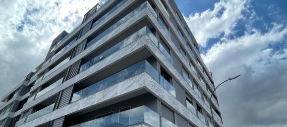 320m² Land in Amadora, Portugal No. 175027 3