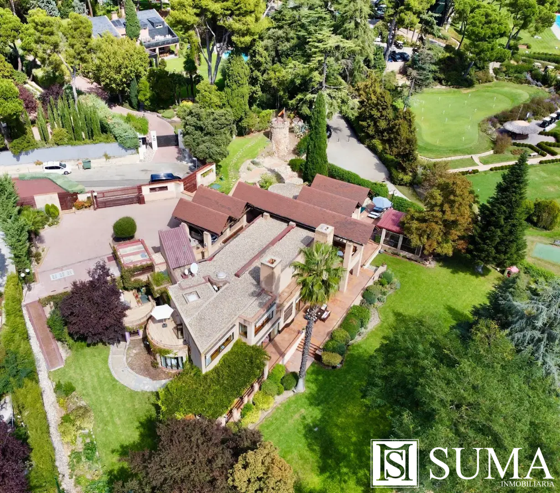 6 bedrooms House in Alcobendas, Spain No. 19744