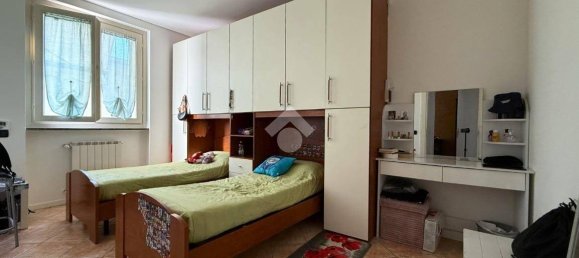 2 bedrooms House in Orzinuovi, Italy No. 350922 5