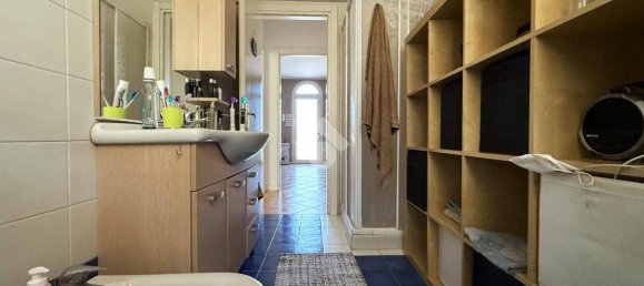 2 bedrooms House in Orzinuovi, Italy No. 350922 3