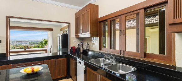 Villa de 6 dormitorios en Phuket, Thailand No. 72366 15