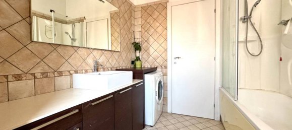 Квартира с 2 спальнями в Лиссоне, Италия № 185362 26