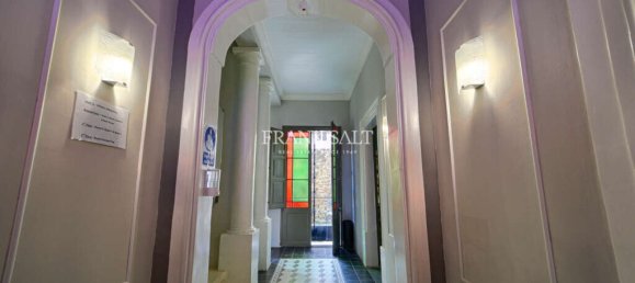 7 غرف نوم تاون هاوس في Sliema, Malta رقم 9983 2