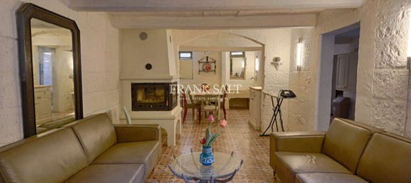 7 غرف نوم تاون هاوس في Sliema, Malta رقم 9983 6