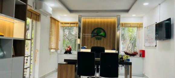 210m² House in Nha Be, Vietnam No. 13020 4